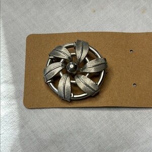 Vintage Silver tone Leaf Brooch